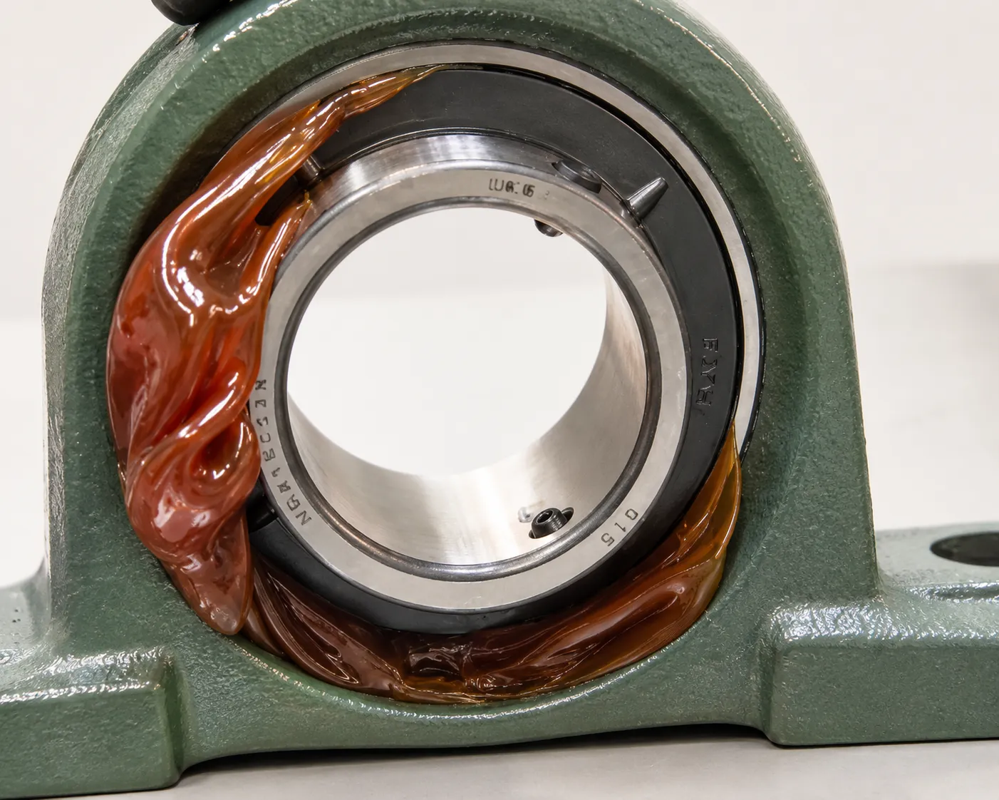 UNDERSTANDING CHALLENGES AND REMEDIES FOR OVER-LUBRICATION AND UNDER-LUBRICATION